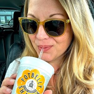 Meet your Posher, Vanessa